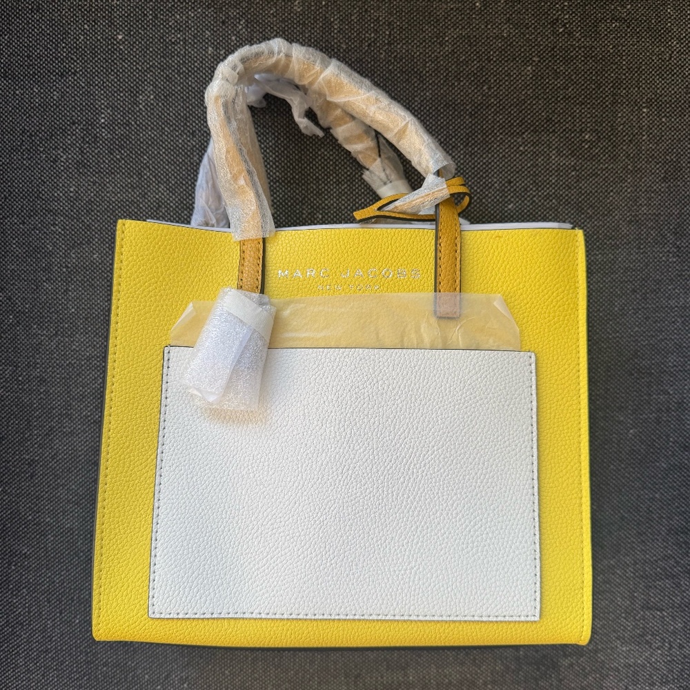 NWT - THE MARC JACOBS Mini Grind Colorblock Yellow/White Leather Tote Bag
